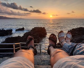 That time last year when the lockdown was eased in Gran Canaria and we would make a point of going to watch the sunset⁣ - May, 2020 ⁣ #sunsetcatchers #sunsethunters #chasingthesun #latitudeoflife #latituddevida #thelittlethings #lifelivedtrue #backpackerdiaries